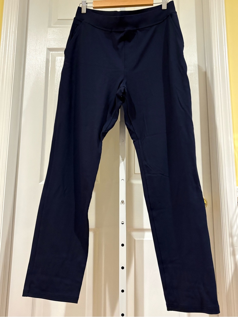 NWOT Men's Skechers Navy Blue Athletic Pants Med